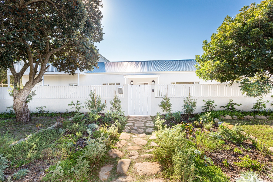 5 Bedroom Property for Sale in Kommetjie Western Cape
